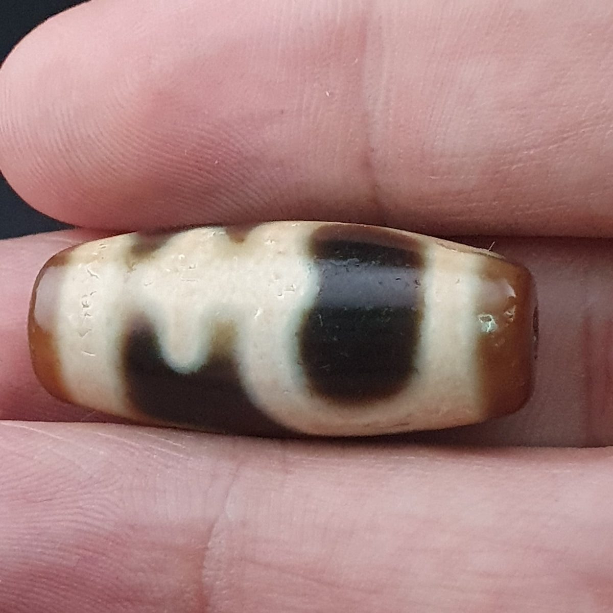 Rare Tibetan Treasure Vase Pattern Dzi Agate Bead Vintage Himalayan Amulet