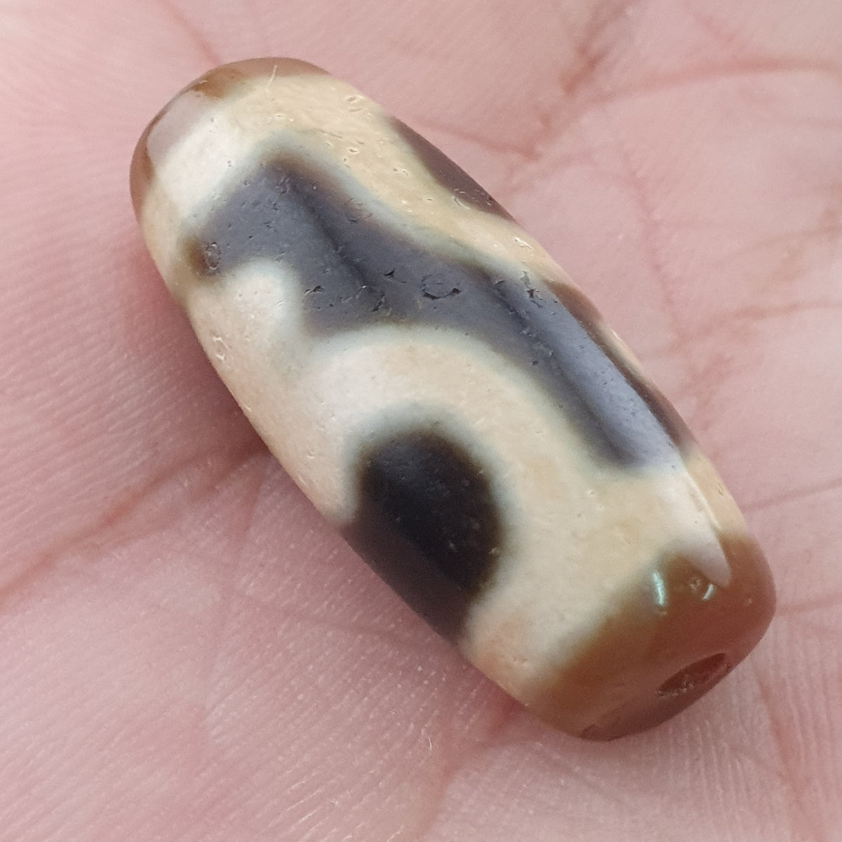 Rare Tibetan Treasure Vase Pattern Dzi Agate Bead Vintage Himalayan Amulet