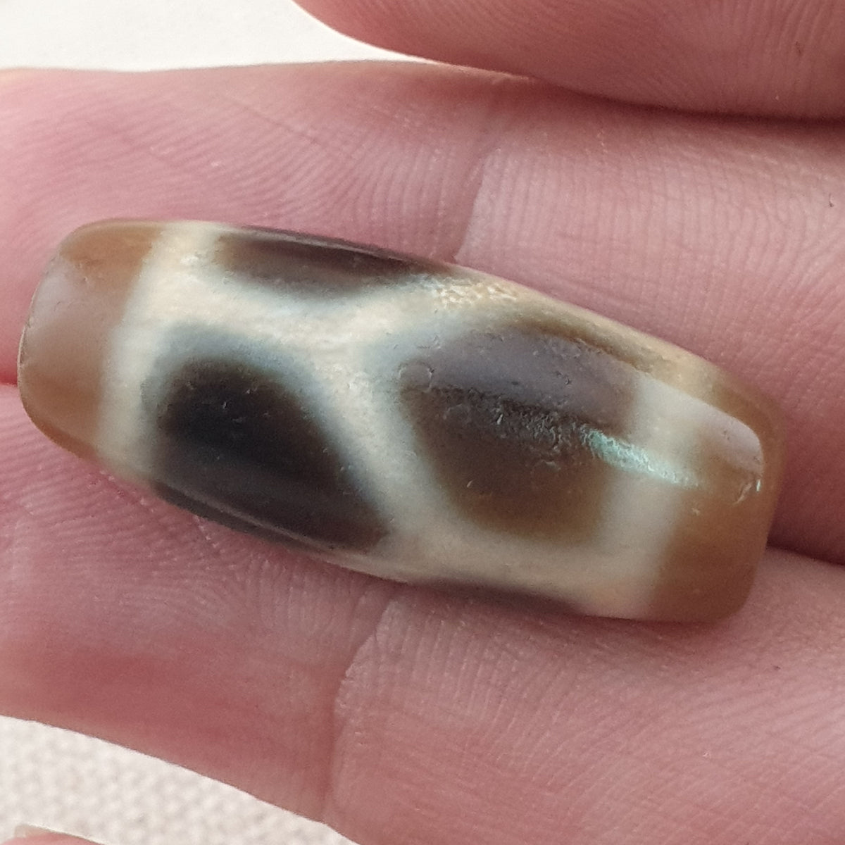 Amulette en perles d'agate tibétaine de l'Himalaya à motif de maillons de chaîne vintage
