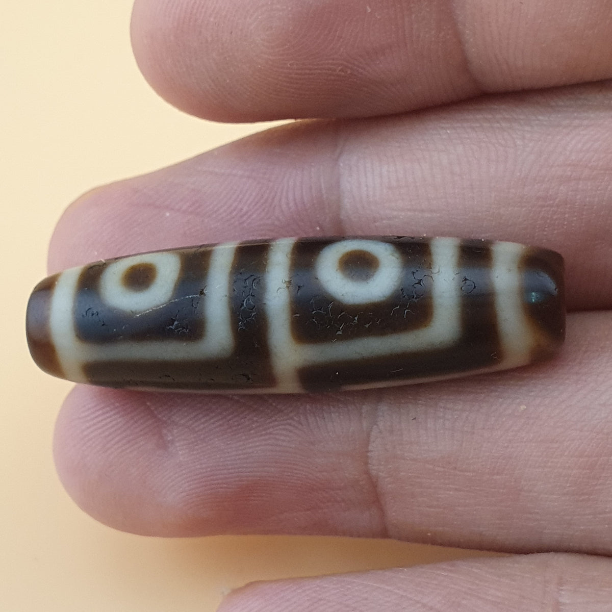 Amulette tibétaine ancienne perle Dzi en agate à 4 yeux de l'Himalaya