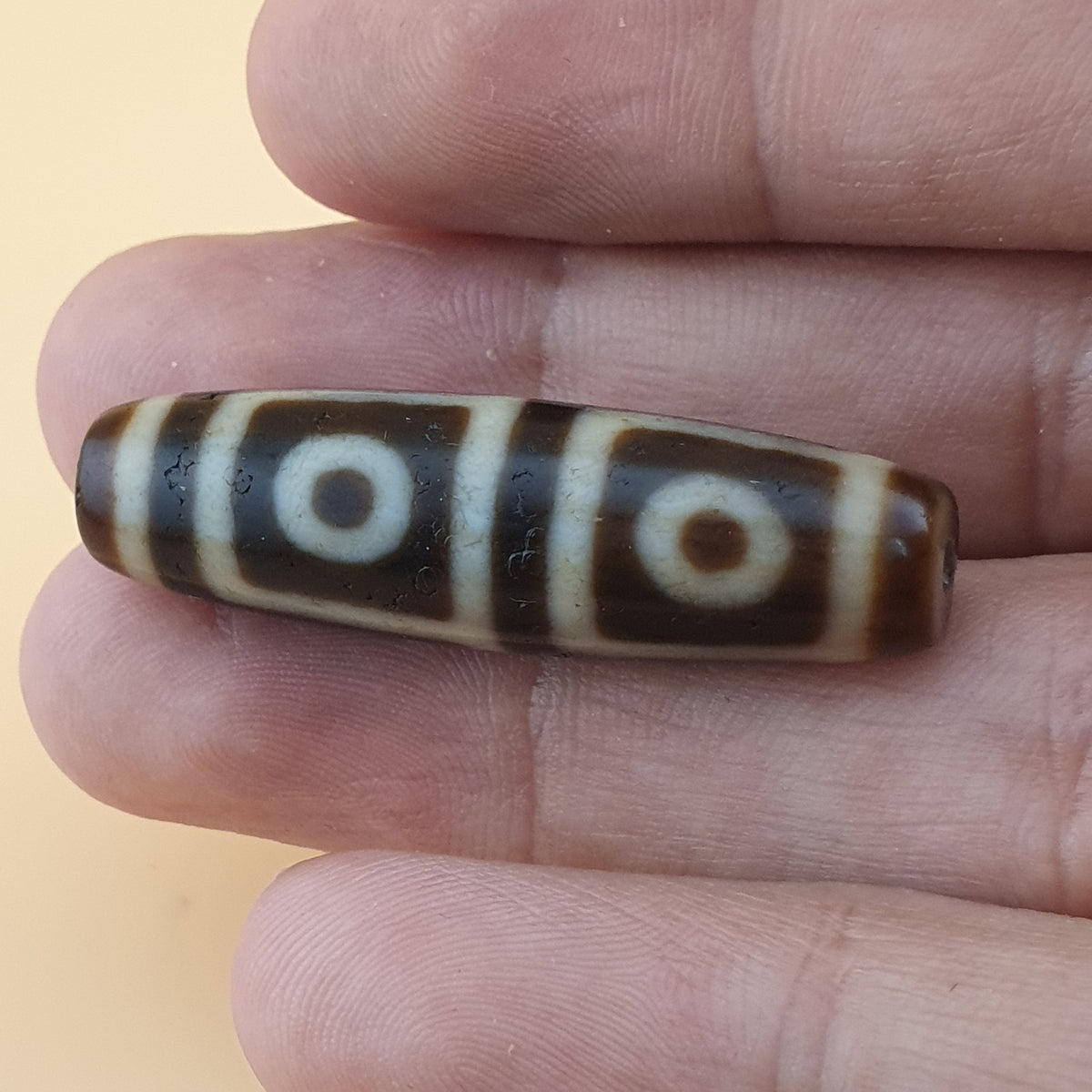 Amulette tibétaine ancienne perle Dzi en agate à 4 yeux de l'Himalaya