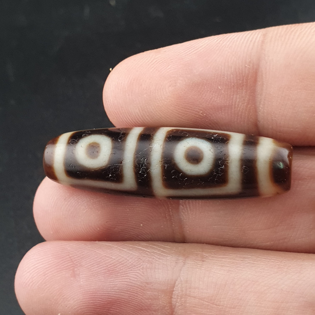 Amulette tibétaine ancienne perle Dzi en agate à 4 yeux de l'Himalaya