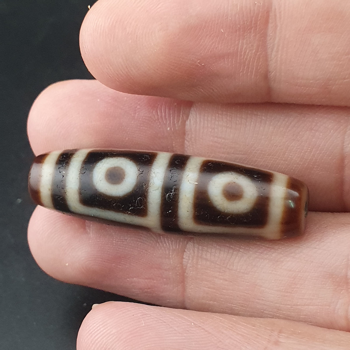 Amulette tibétaine ancienne perle Dzi en agate à 4 yeux de l'Himalaya
