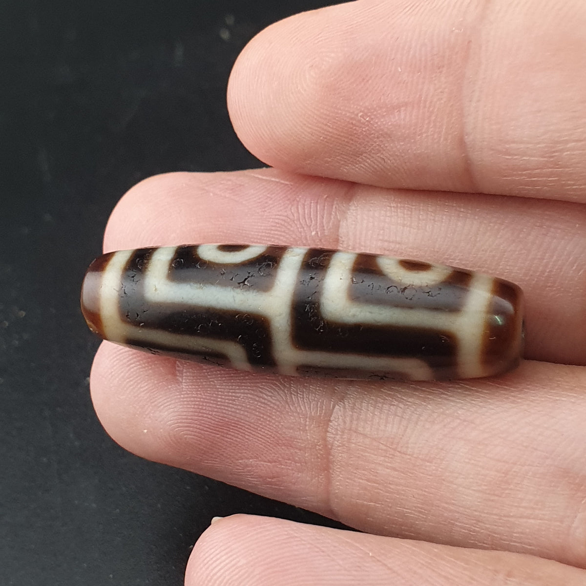 Amulette tibétaine ancienne perle Dzi en agate à 4 yeux de l'Himalaya
