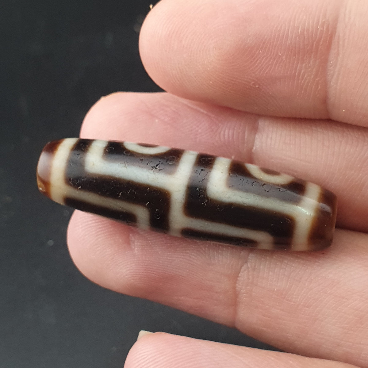 Amulette tibétaine ancienne perle Dzi en agate à 4 yeux de l'Himalaya
