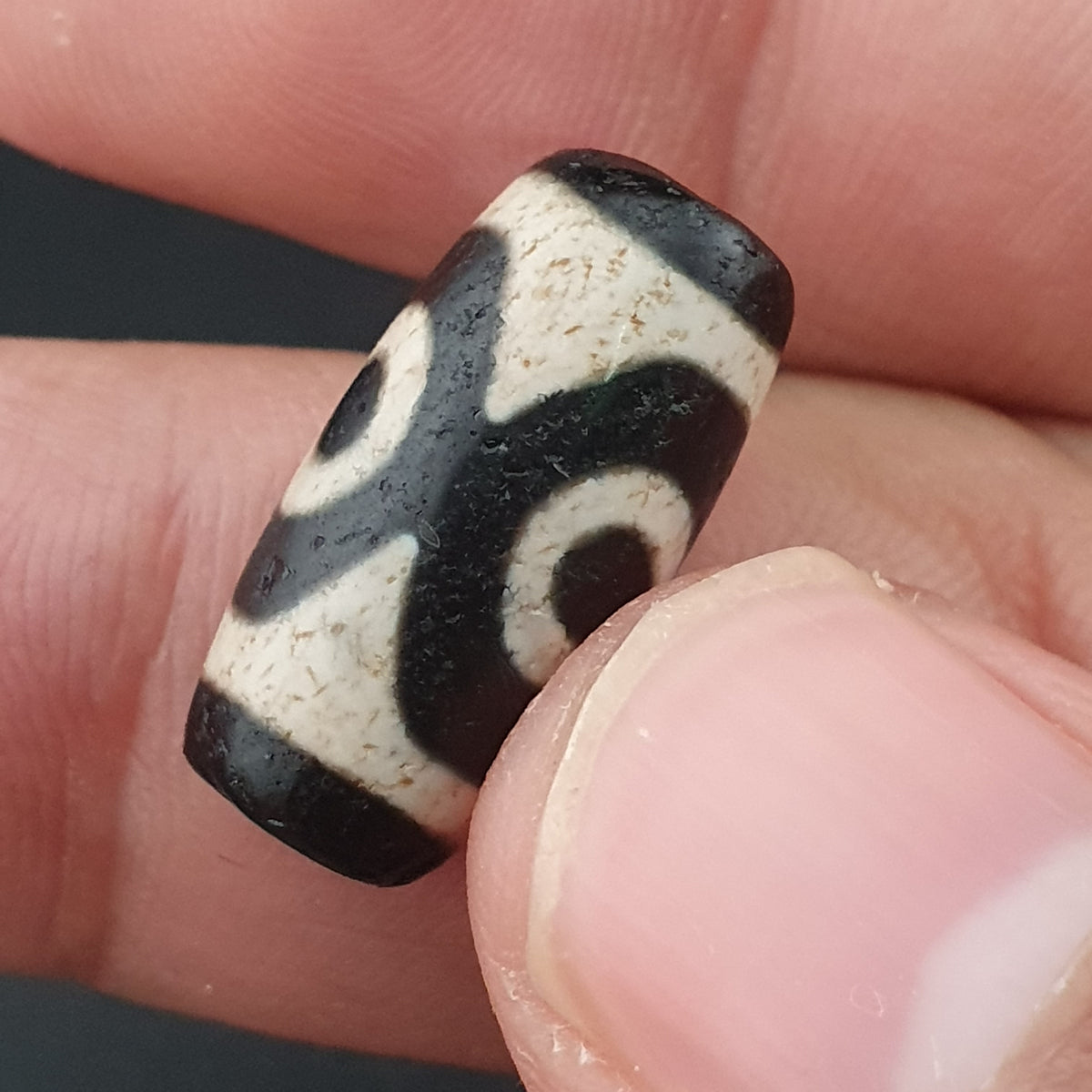 Vintage 2 Eyes Himalayan Tibetan Agate Dzi bead Amulet Lot of 3