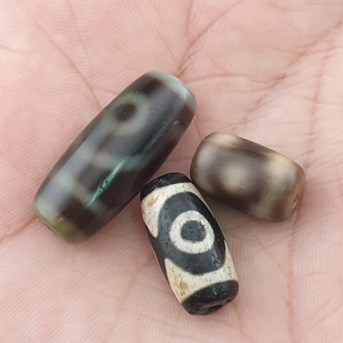 Vintage 2 Eyes Himalayan Tibetan Agate Dzi bead Amulet Lot of 3