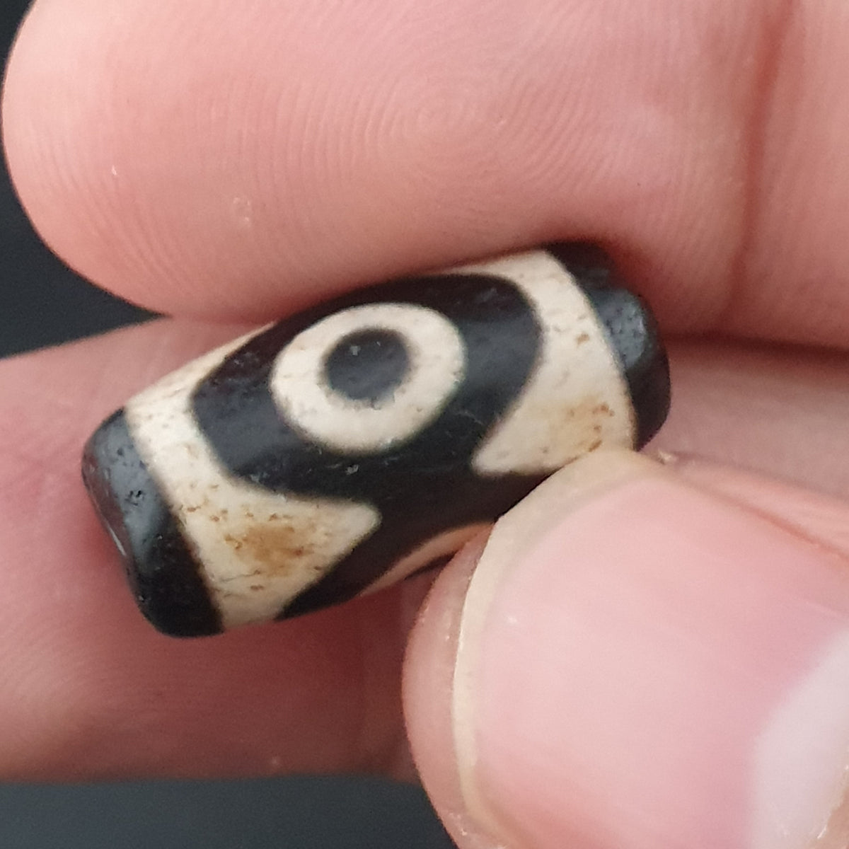 Vintage 2 Eyes Himalayan Tibetan Agate Dzi bead Amulet Lot of 3