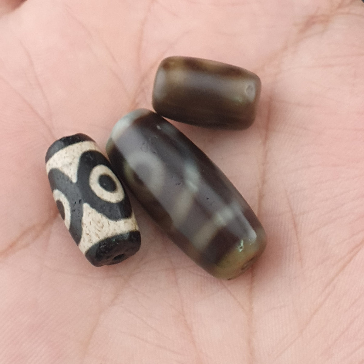 Vintage 2 Eyes Himalayan Tibetan Agate Dzi bead Amulet Lot of 3