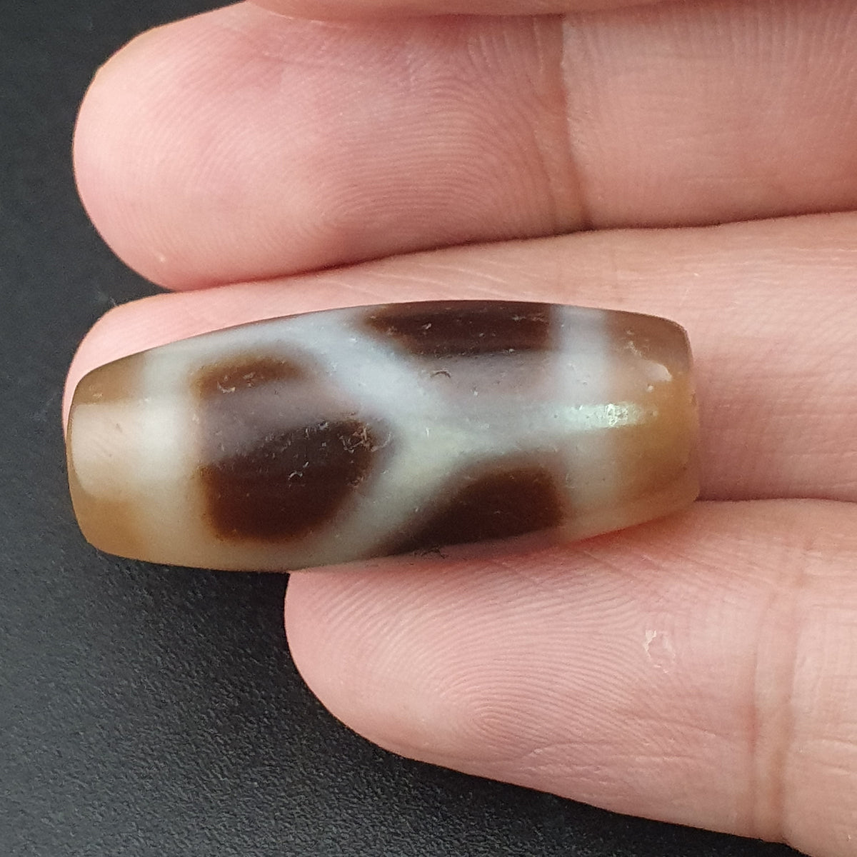 Vintage Himalayan Tibetan ChainLink Pattern Agate Dzi Bead Amulet