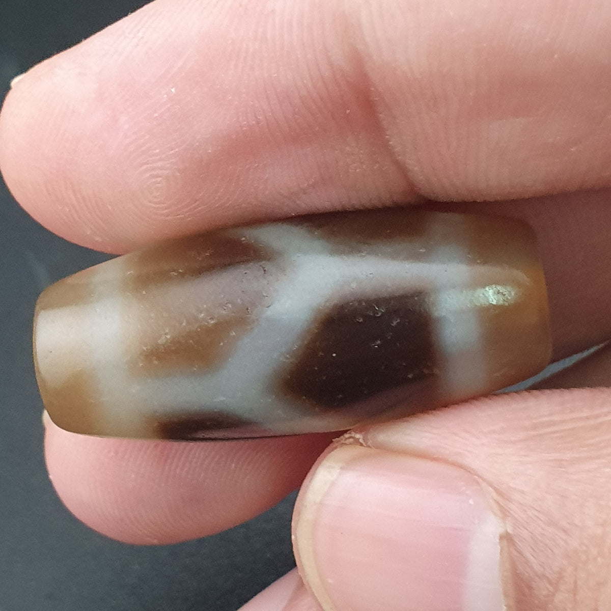 Vintage Himalayan Tibetan ChainLink Pattern Agate Dzi Bead Amulet