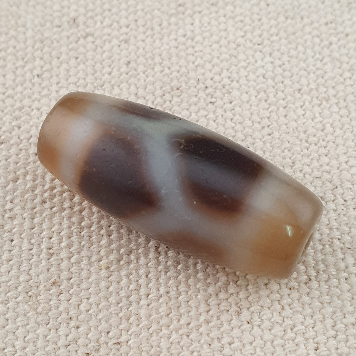 Vintage Himalayan Tibetan ChainLink Pattern Agate Dzi Bead Amulet