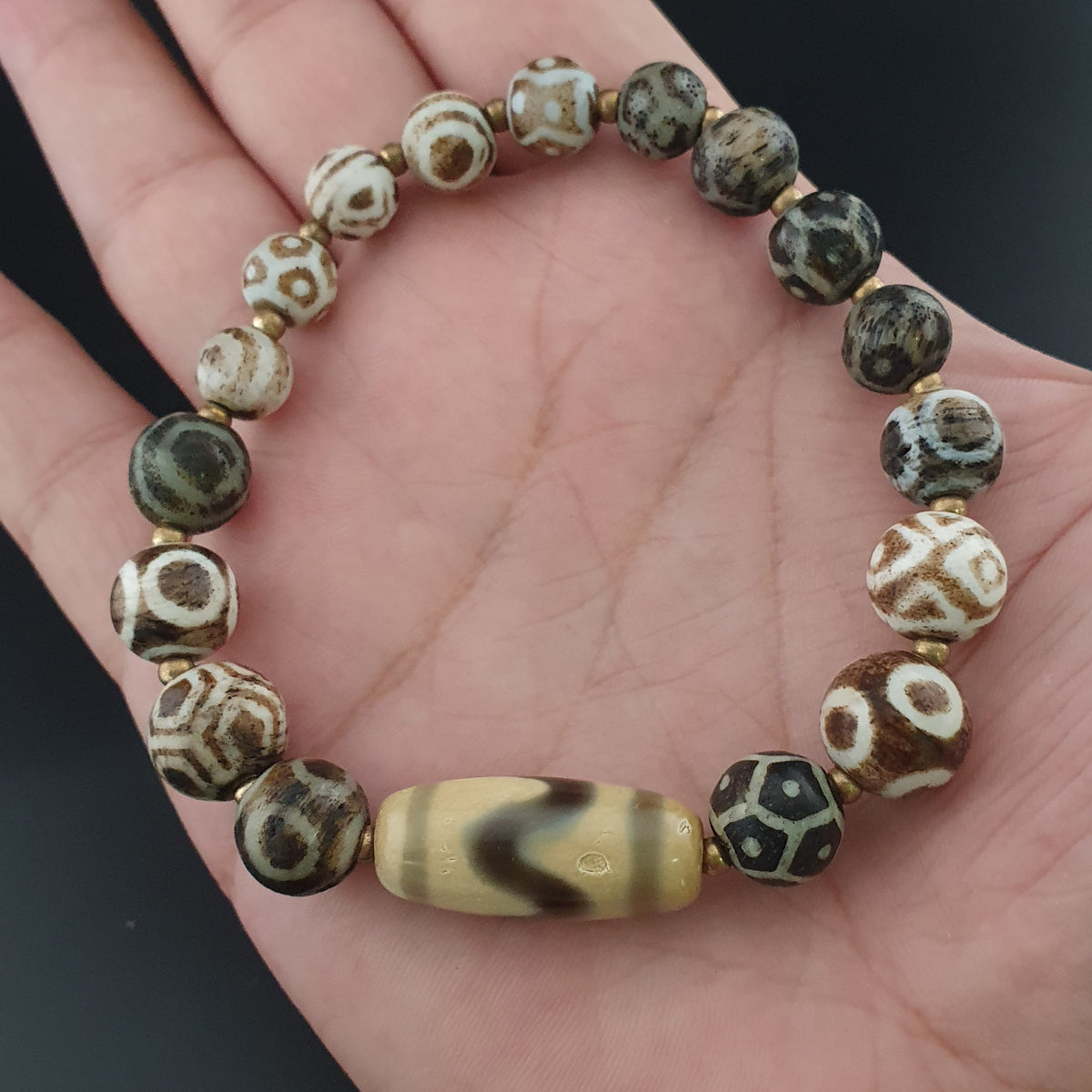 Antikes burmesisches Pumtek-Pyu- & Zickzackmuster-Himalaya-Achat-Perlenarmband