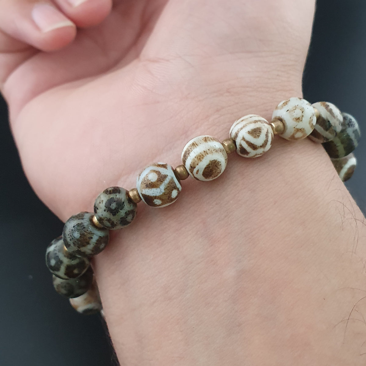 Antikes burmesisches Pumtek-Pyu- & Zickzackmuster-Himalaya-Achat-Perlenarmband