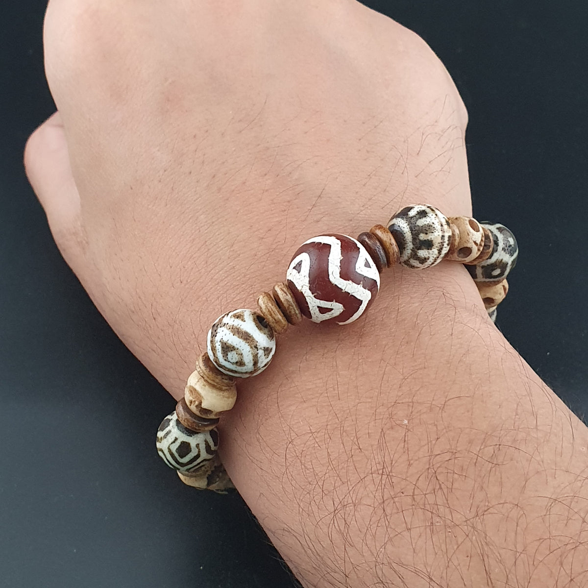 Armband mit antiken, geätzten Karneol-Achat- und Pumtek-Pyu-Perlen