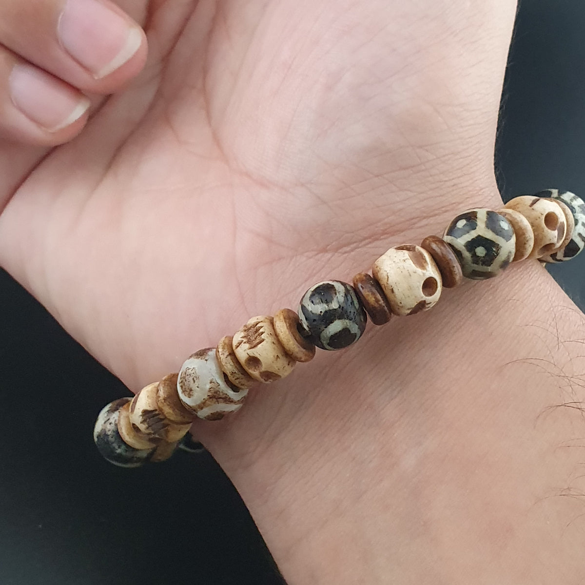 Armband mit antiken, geätzten Karneol-Achat- und Pumtek-Pyu-Perlen