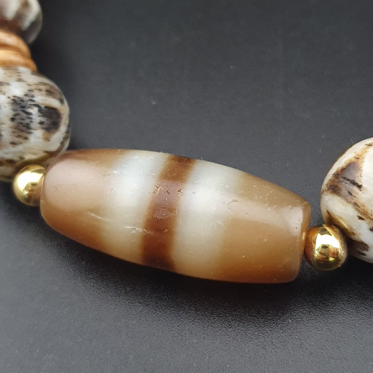 Antikes burmesisches Pumtek Pyu & Streifenmuster Achat Perlenarmband
