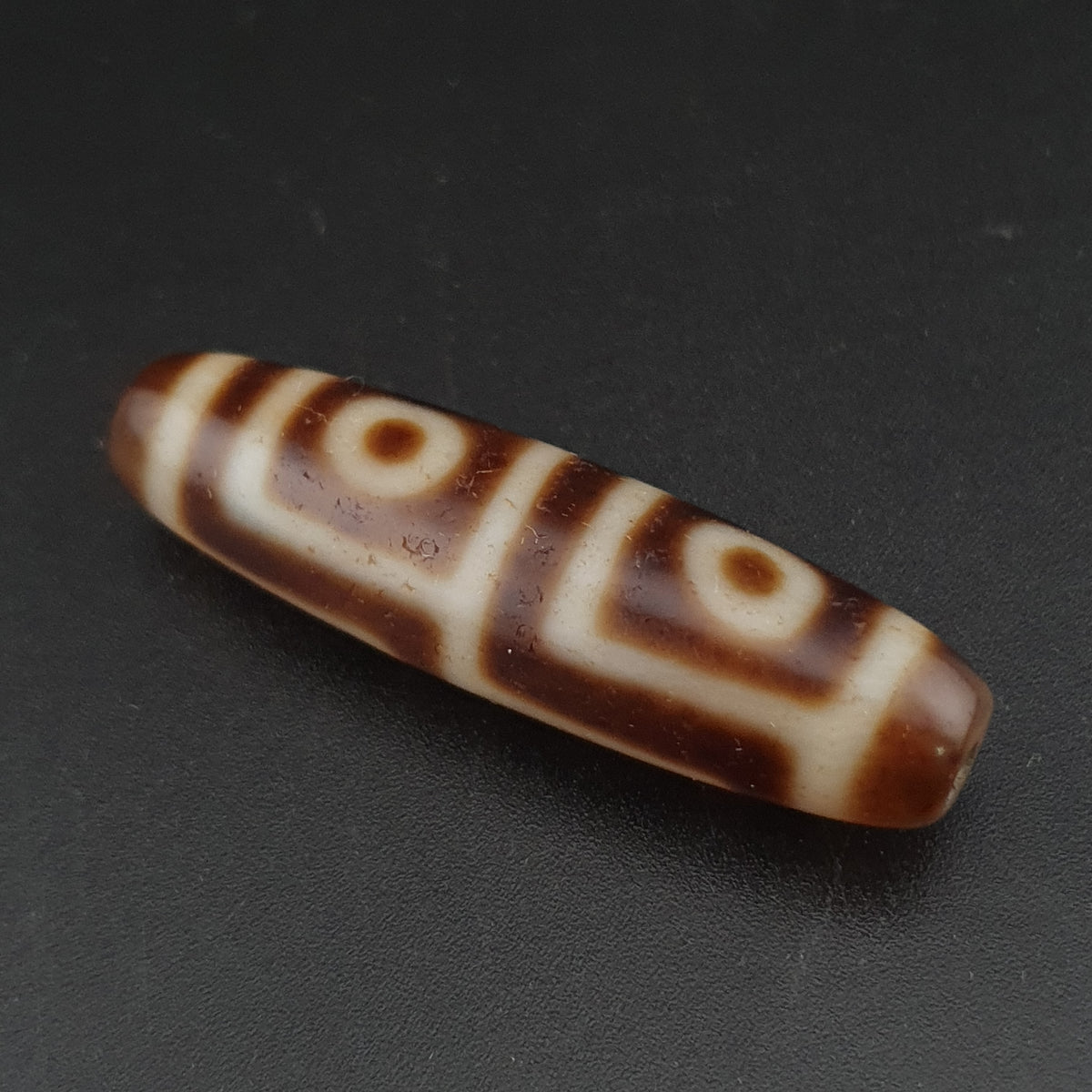 Antikes Himalaya-4-Augen-Tibet-Achat-Perlen-Amulett