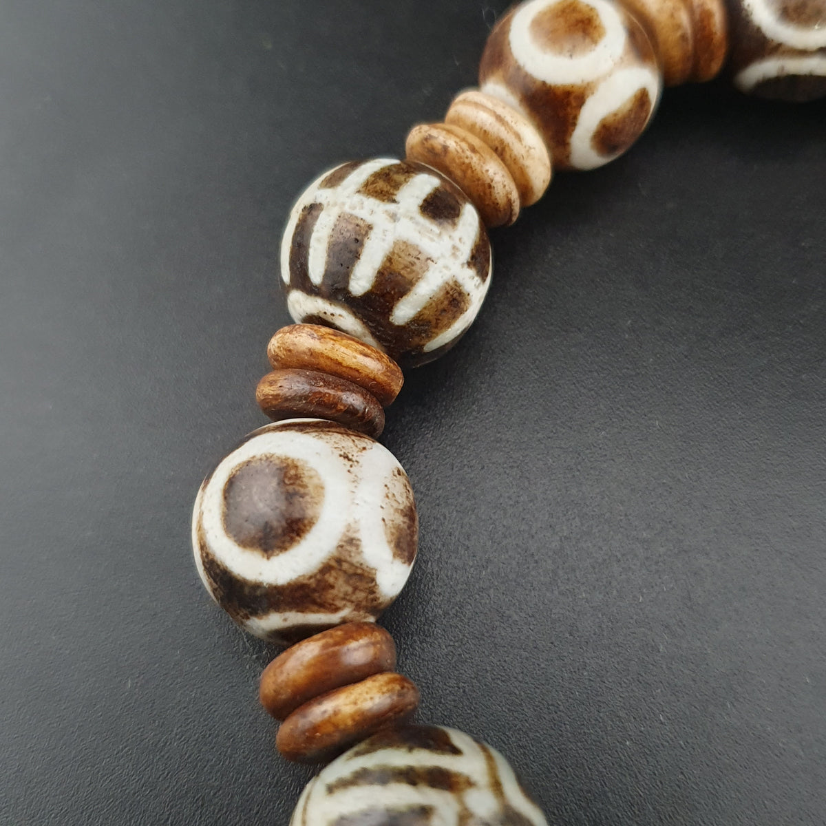 Antikes burmesisches Pumtek-Pyu & natürliches Achat-Suliemani-Augenperlen-Armband