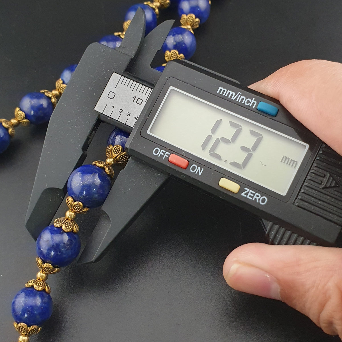 Vintage blau Lapislazuli & Messing Perlen Edelsteinkette