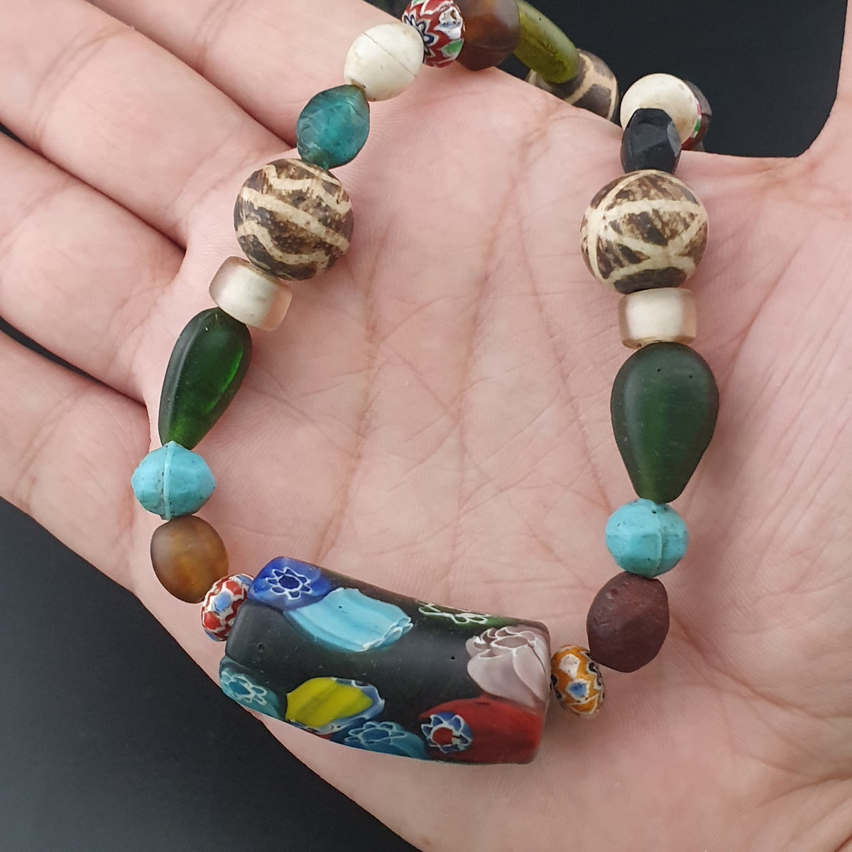 Collier de perles de verre Pumtek Pyu asiatiques et africaines vintage rares