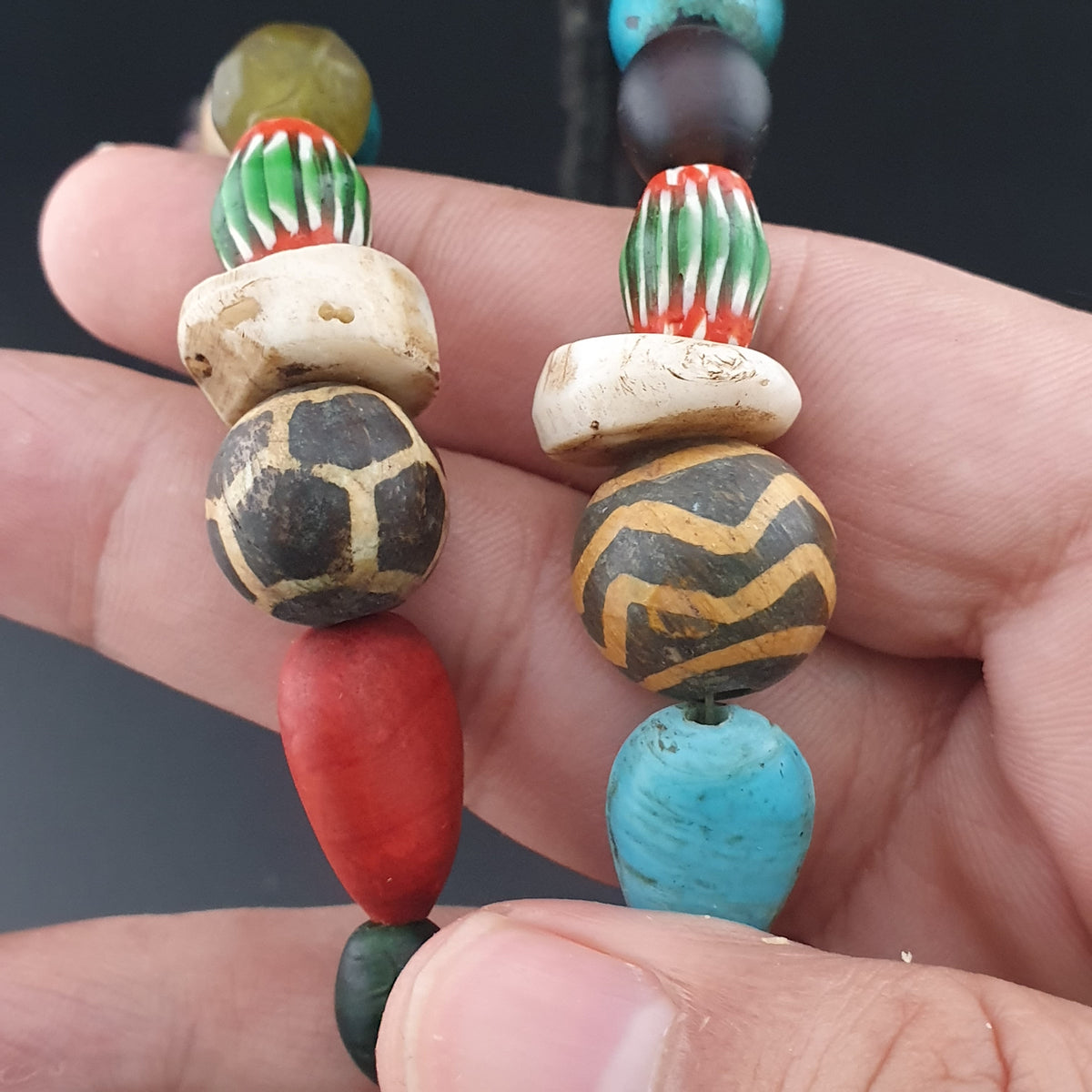 Collier de perles de verre Pumtek Pyu asiatiques et africaines vintage rares