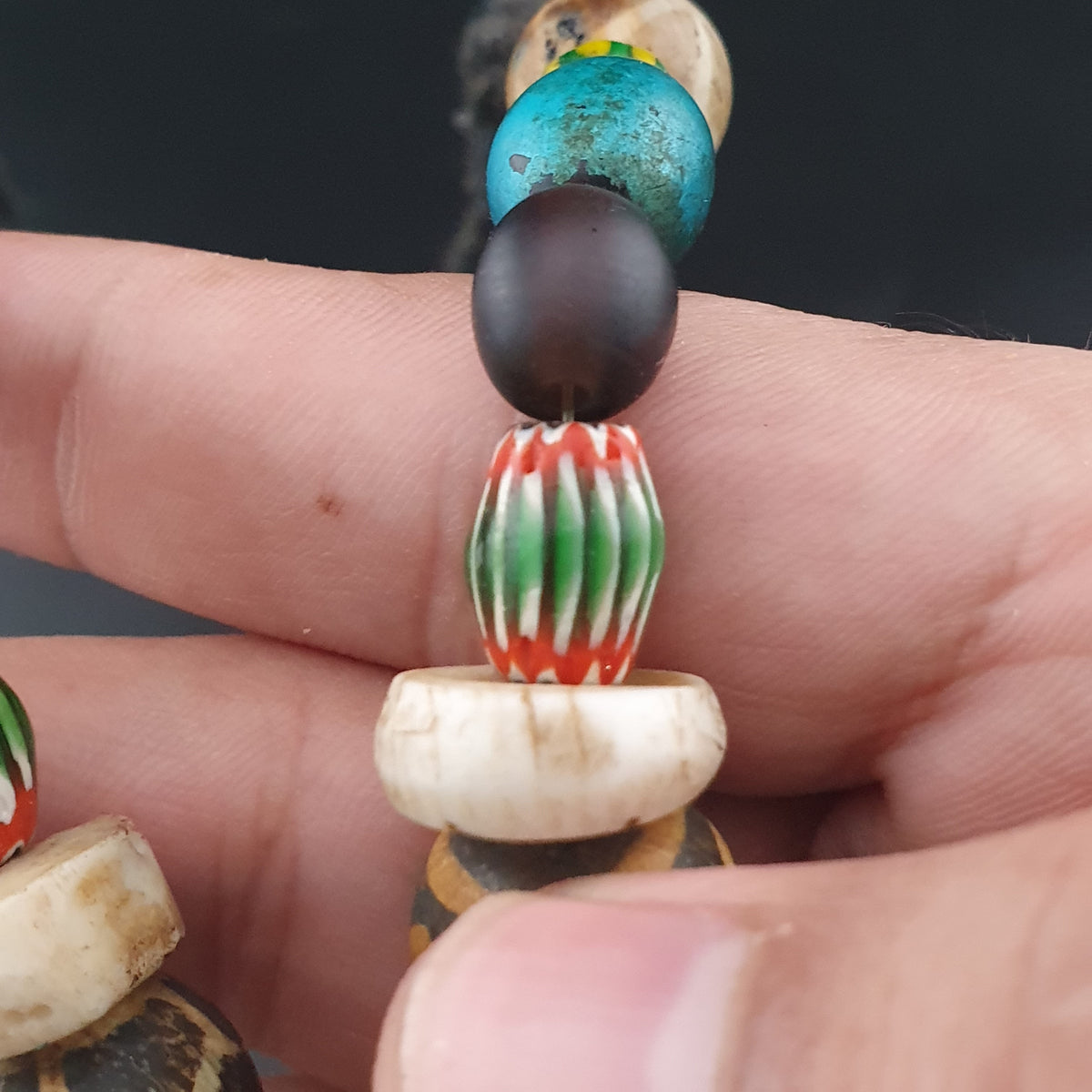 Collier de perles de verre Pumtek Pyu asiatiques et africaines vintage rares