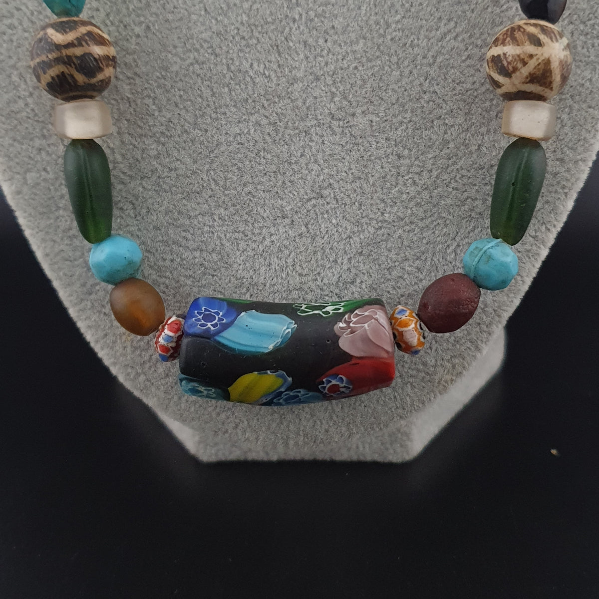 Collier de perles de verre Pumtek Pyu asiatiques et africaines vintage rares