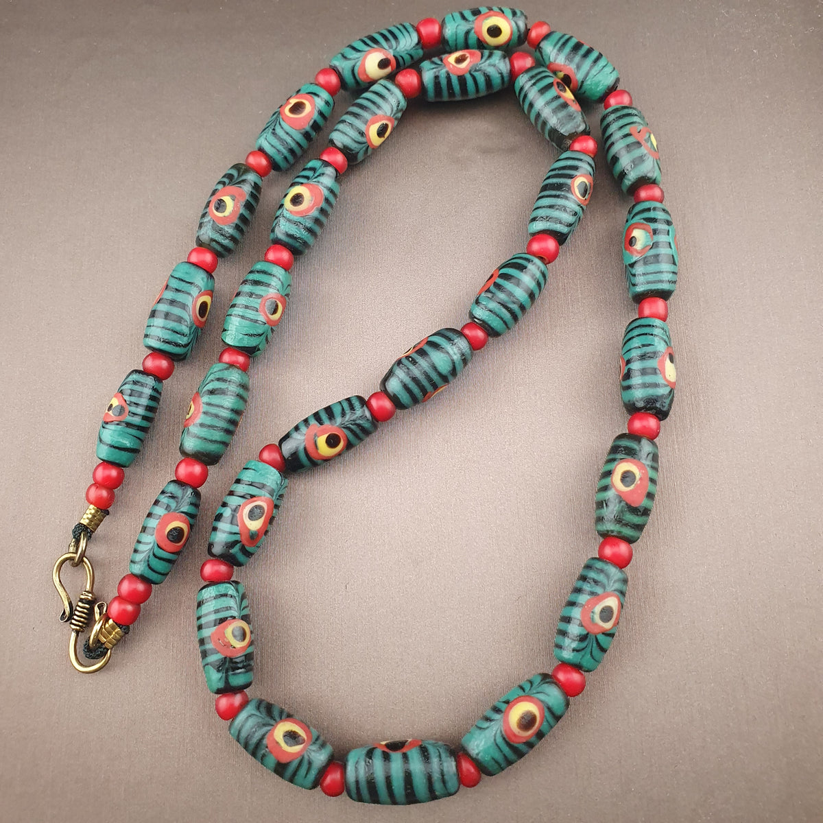 Collier de perles de verre Antique Gabri Eyes Feather Desgin & Venetian Whiteheart