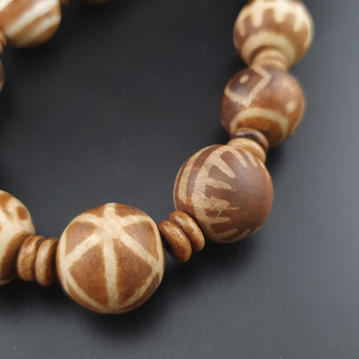 Collier de perles birmanes antiques Pumtek Pyu de 18-19 mm, 24 pouces