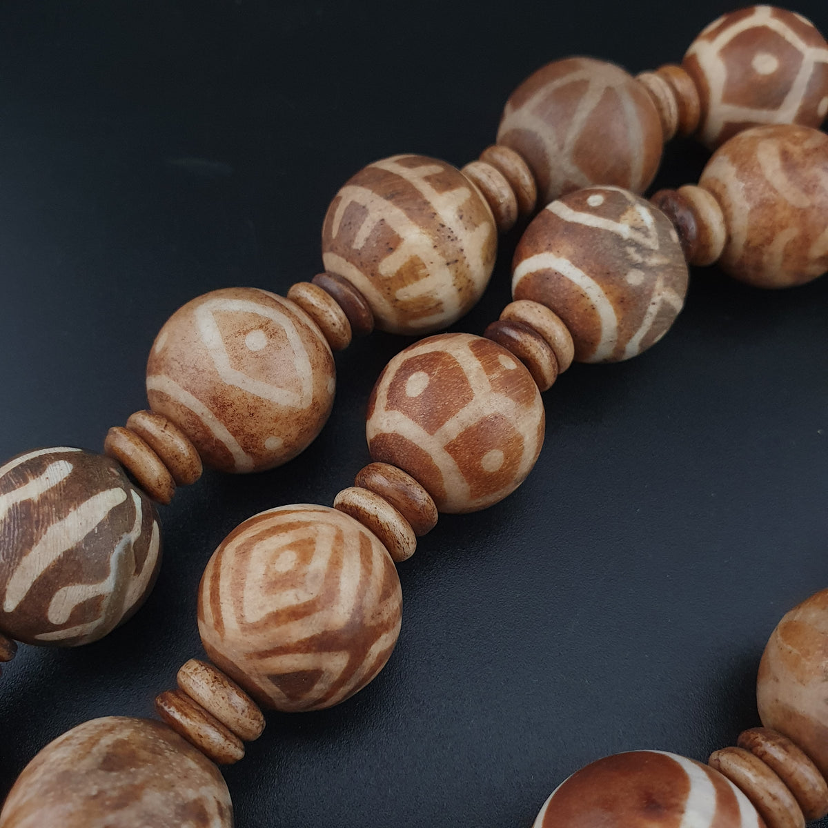 Collier de perles birmanes antiques Pumtek Pyu de 18-19 mm, 24 pouces