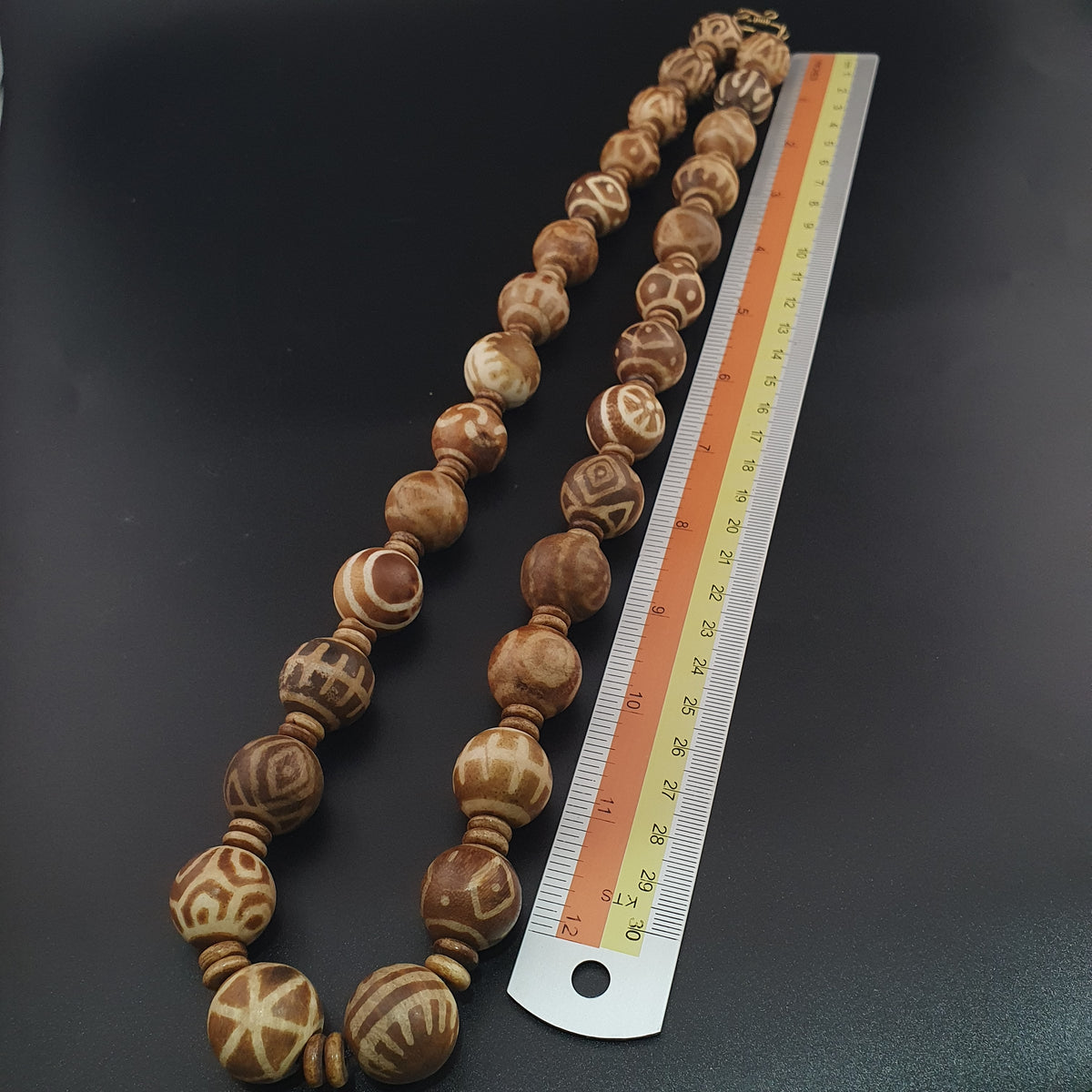 Collier de perles birmanes antiques Pumtek Pyu de 18-19 mm, 24 pouces