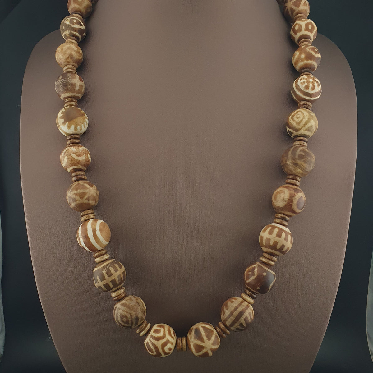 Collier de perles birmanes antiques Pumtek Pyu de 18-19 mm, 24 pouces