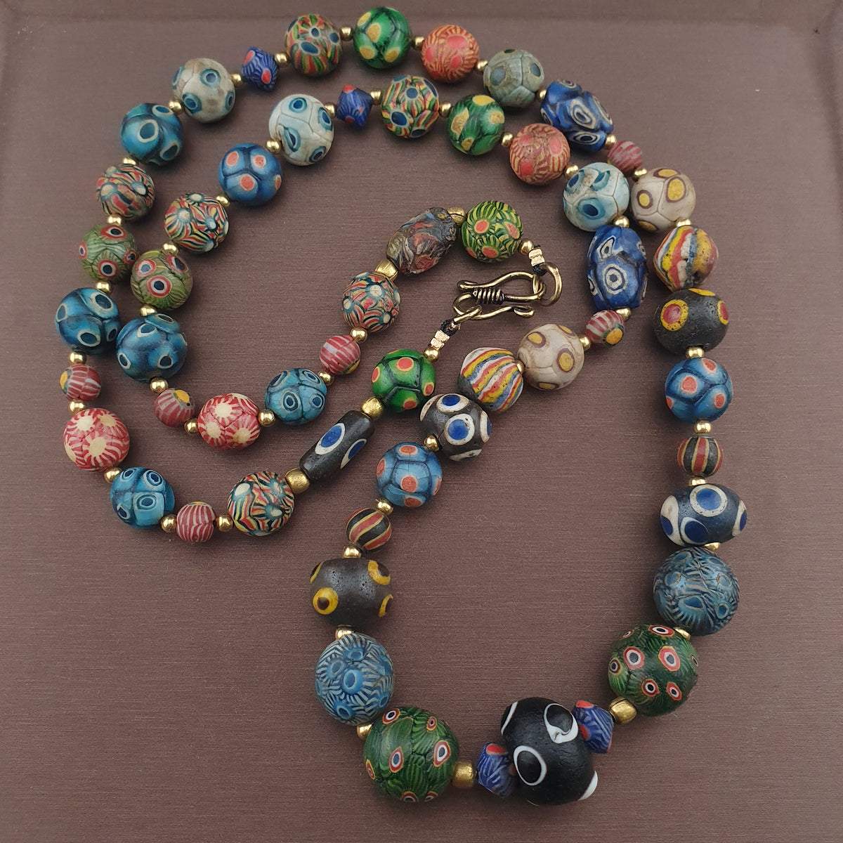 Collier de perles de verre antiques Gabri Mille Yeux 26 pouces