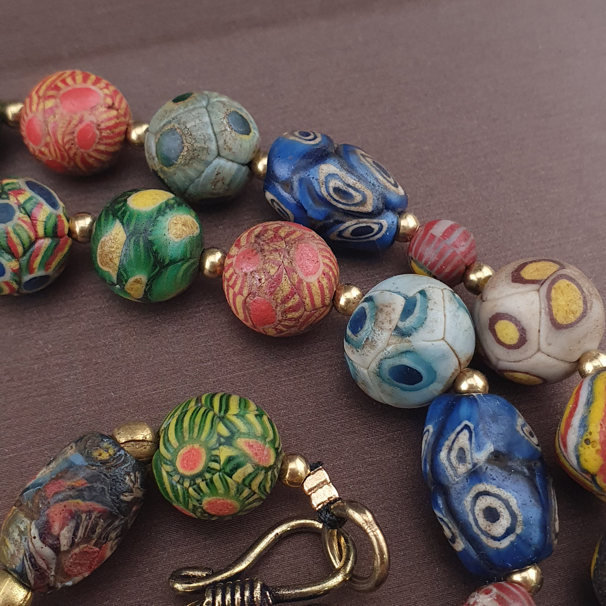 Collier de perles de verre antiques Gabri Mille Yeux 26 pouces