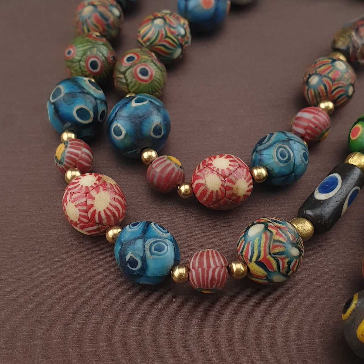 Collier de perles de verre antiques Gabri Mille Yeux 26 pouces