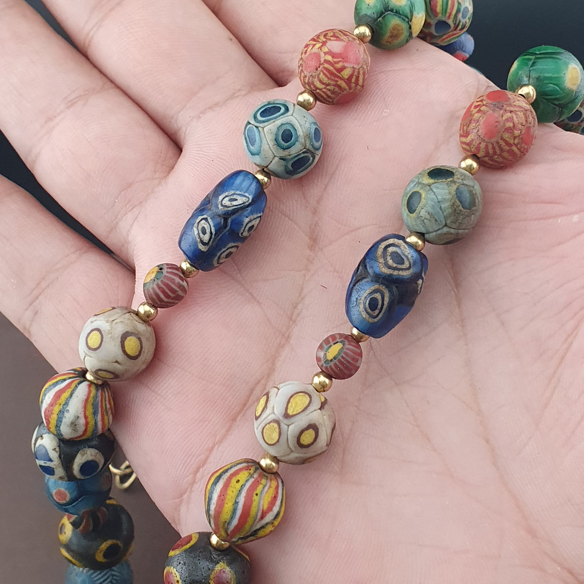 Collier de perles de verre antiques Gabri Mille Yeux 26 pouces