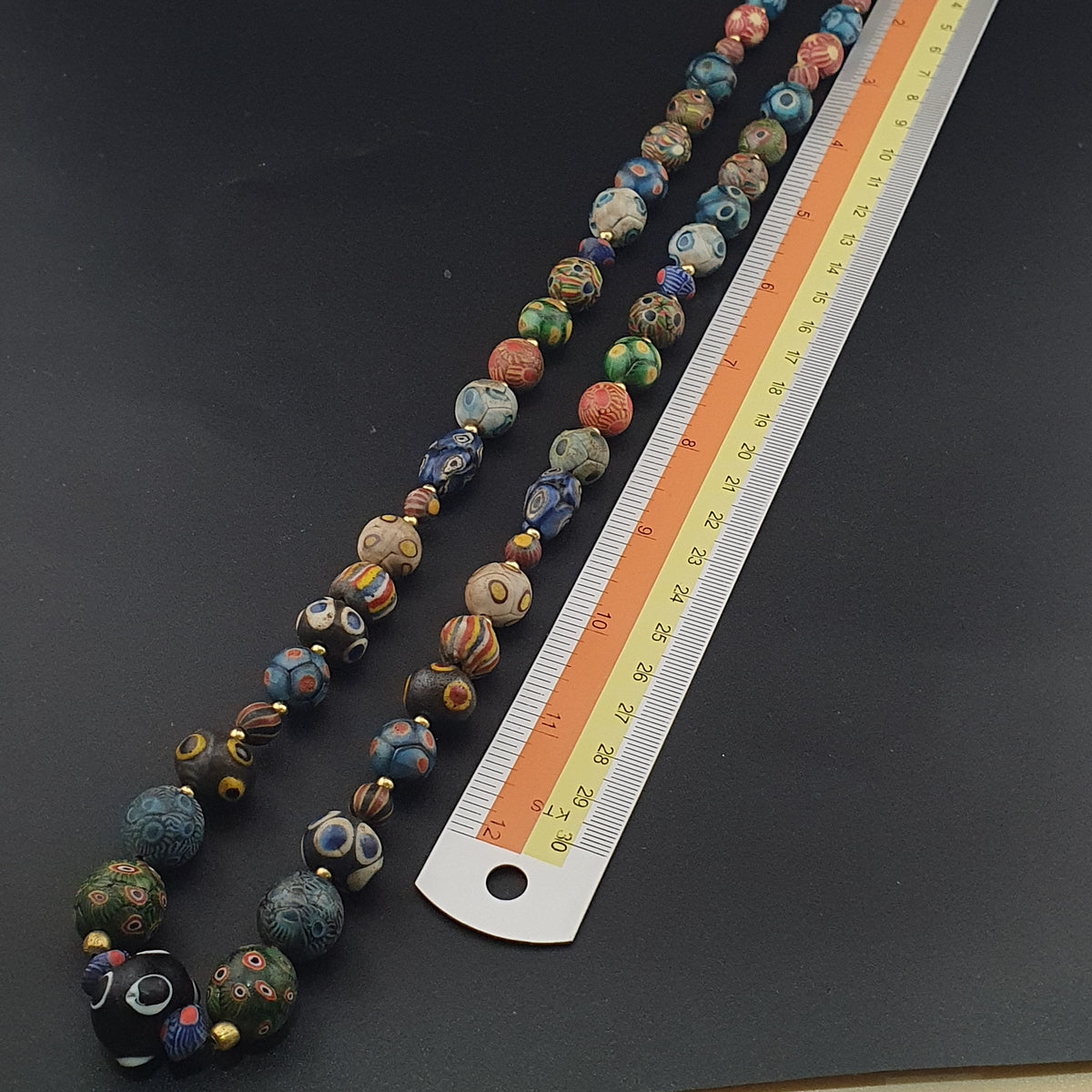 Collier de perles de verre antiques Gabri Mille Yeux 26 pouces