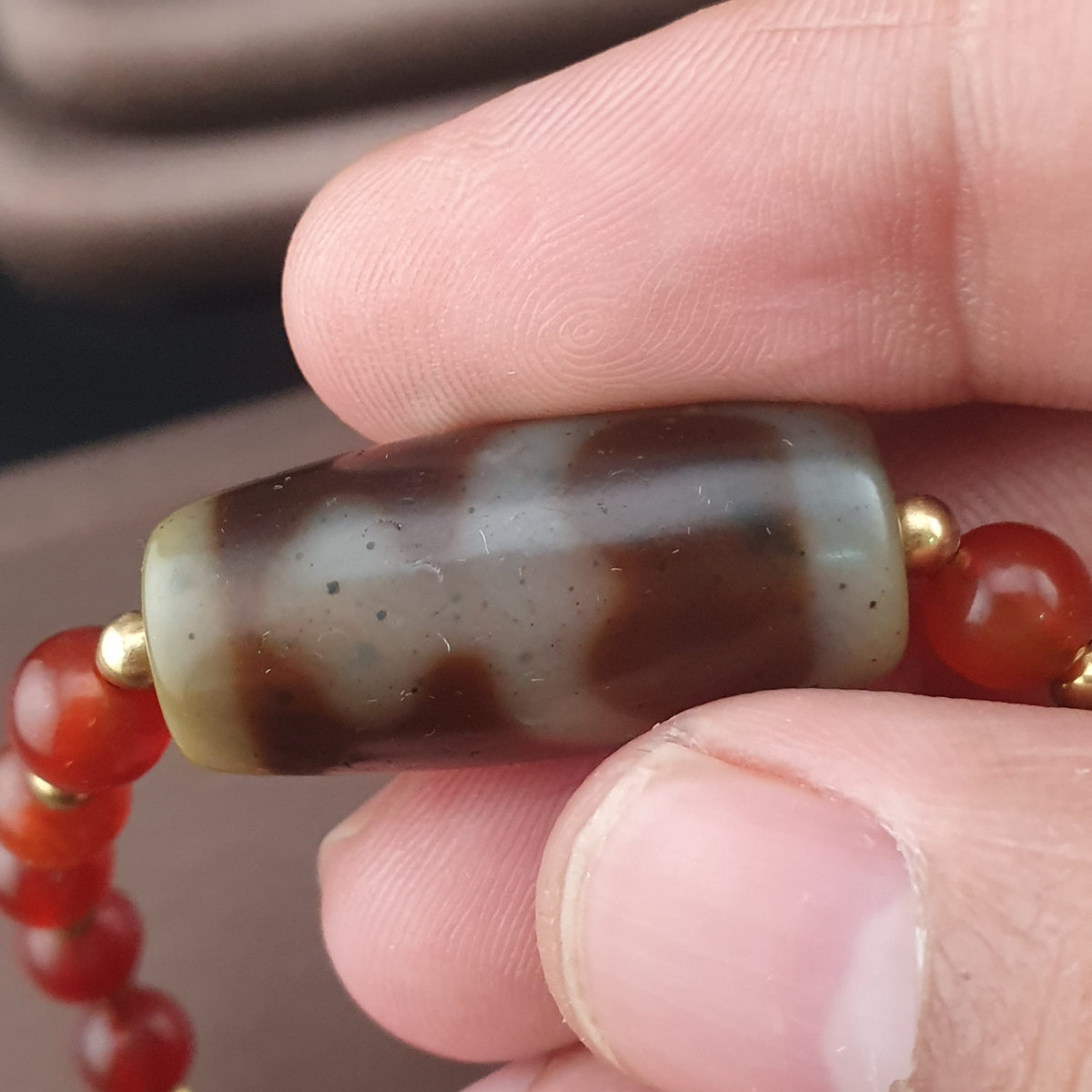 Collier de perles d'agate et de cornaline à motif vase, trésor vintage