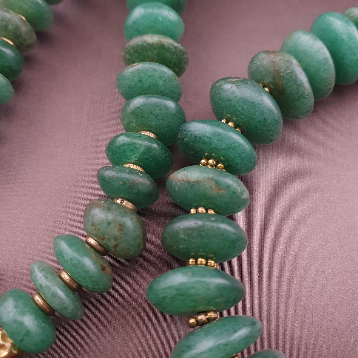 Collier de perles vintage en forme de pneu de jade