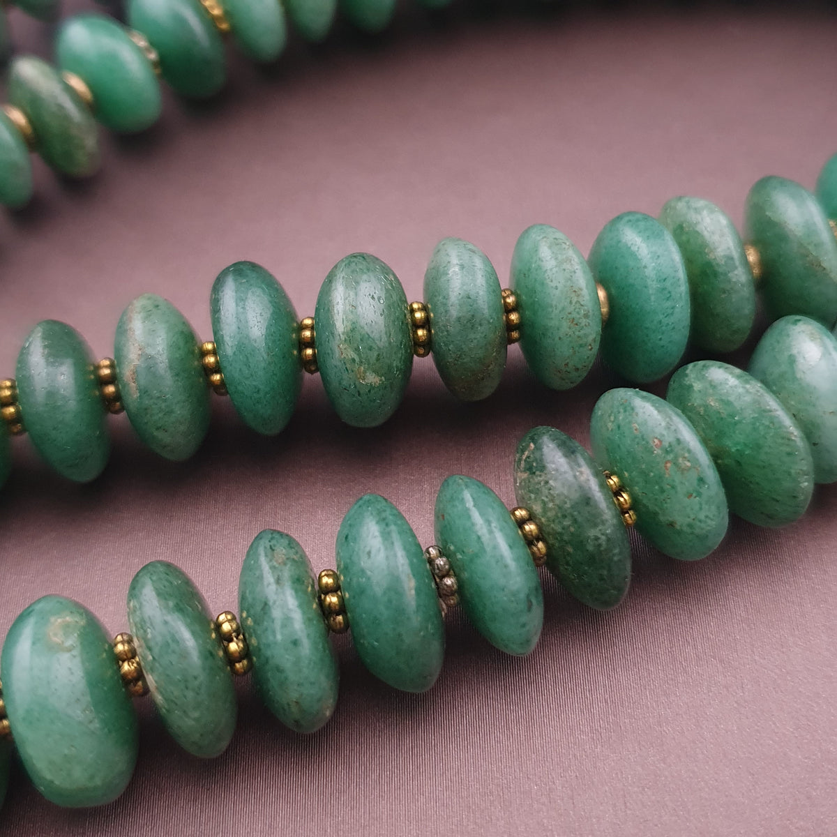 Collier de perles vintage en forme de pneu de jade
