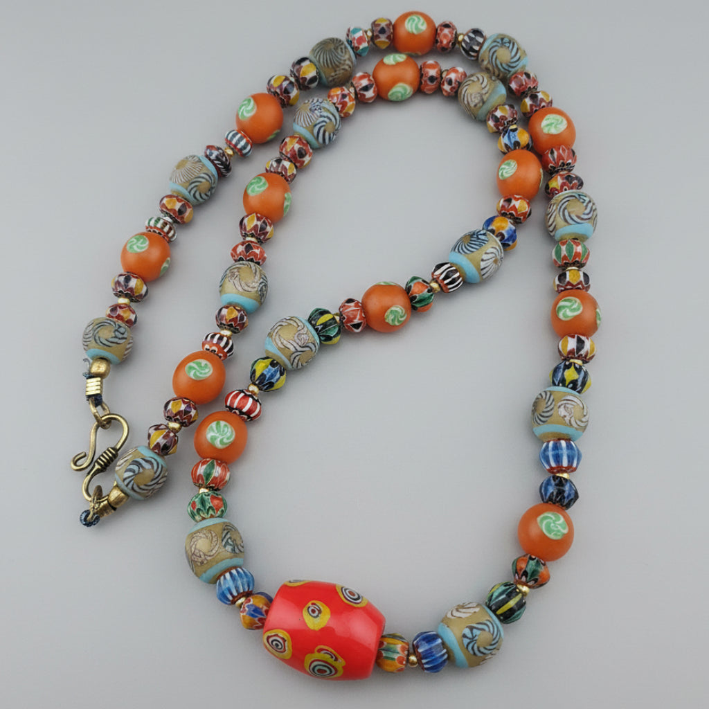 Vintage Venetian Style Floral & Chevorn Glass Beads Necklace
