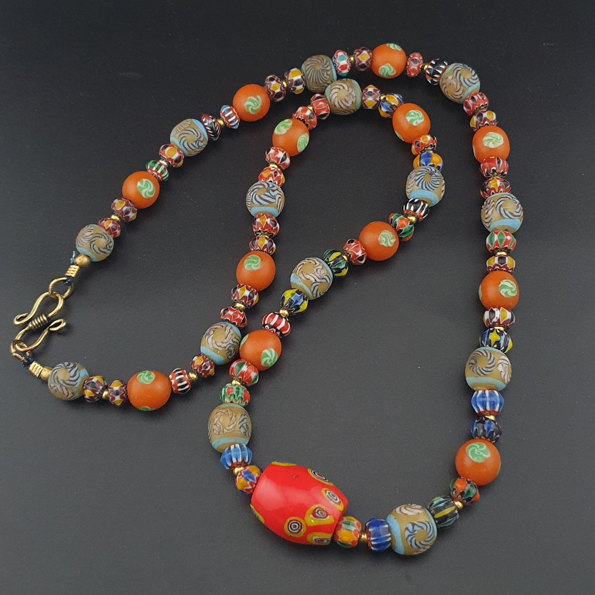 Vintage Venetian Style Floral & Chevorn Glass Beads Necklace
