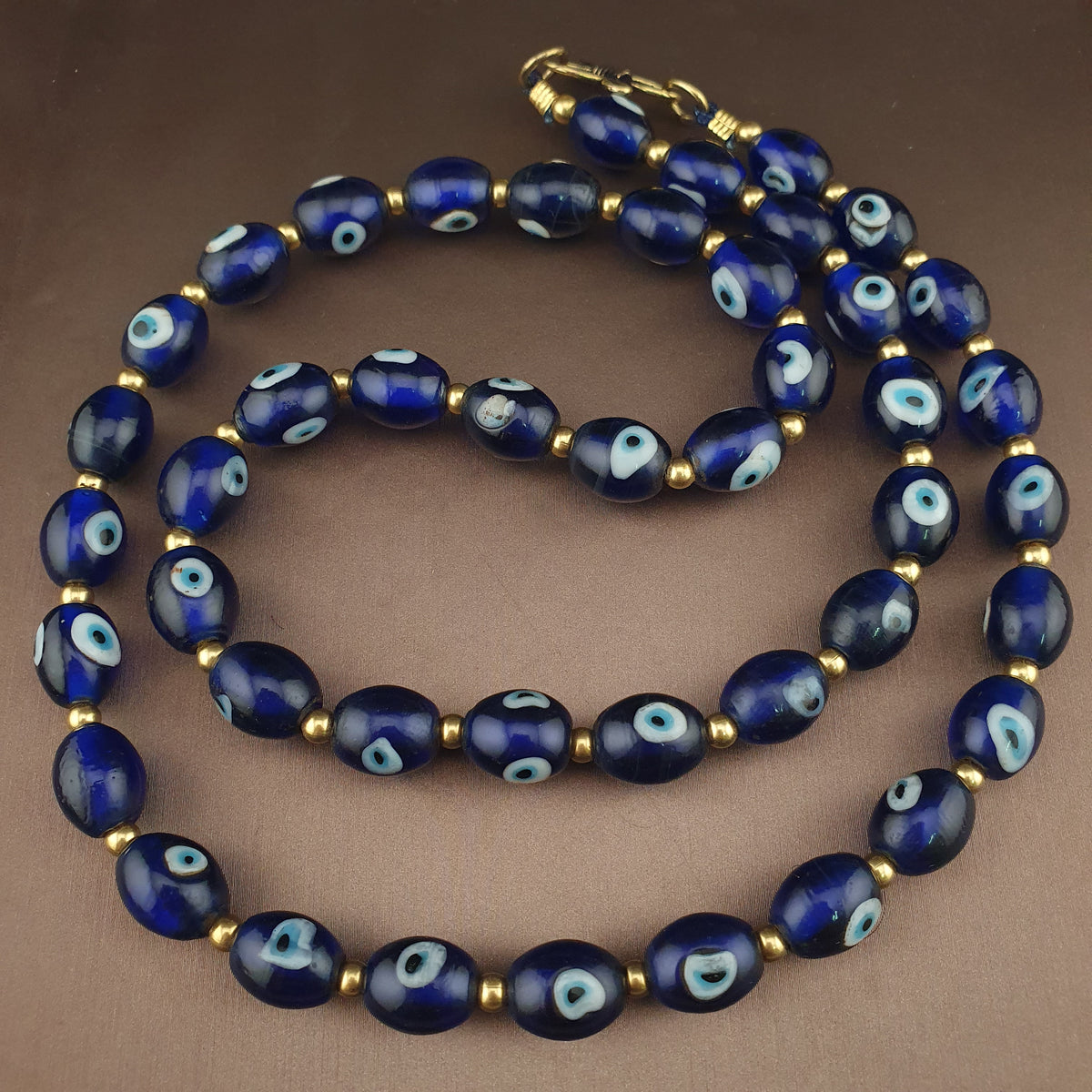 Collier de perles en verre œil de Hamsa de style vénitien antique
