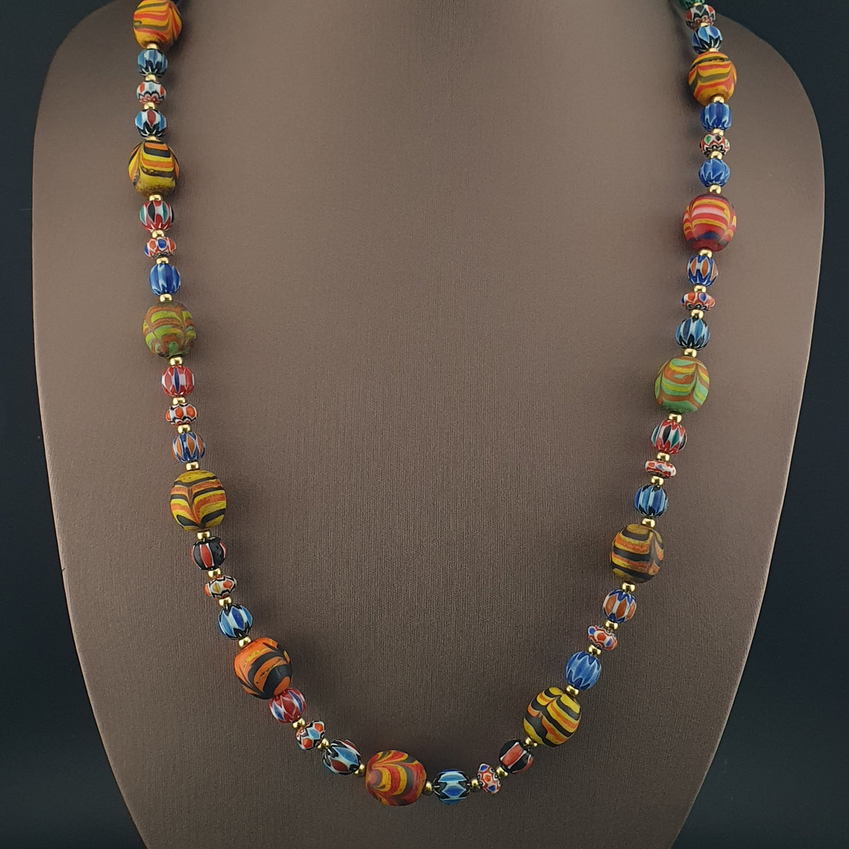 Vintage Venetian Style Feather Desgin & Mulitlayer Chevorn Glass Beads Necklace