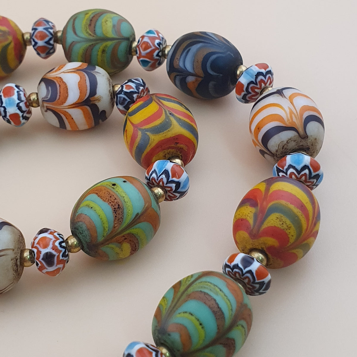 Vintage Venetian Style Feather Desgin Glass With Chevron Glass Beads Necklace