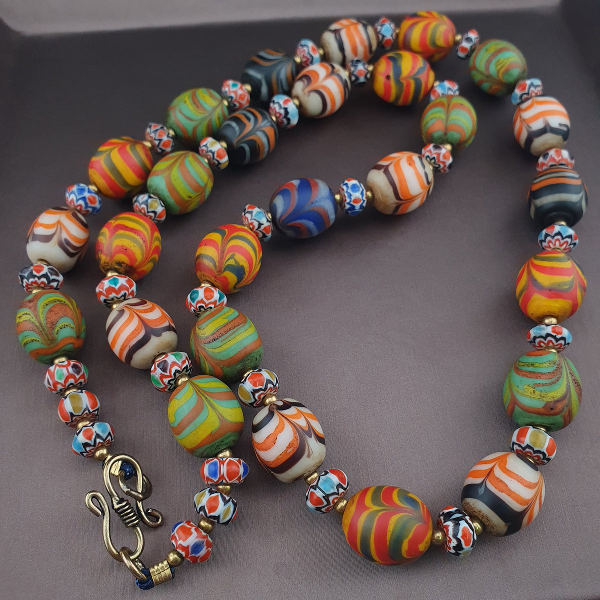 Vintage Venetian Style Feather Desgin Glass With Chevron Glass Beads Necklace