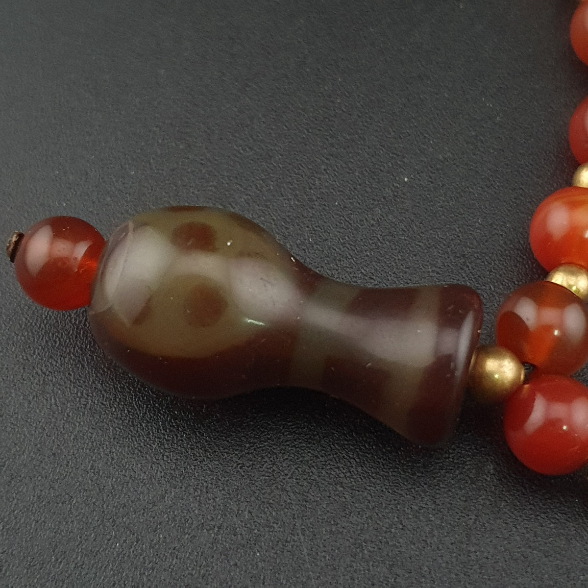 Collier pendentif en agate cornaline et agate florale vintage
