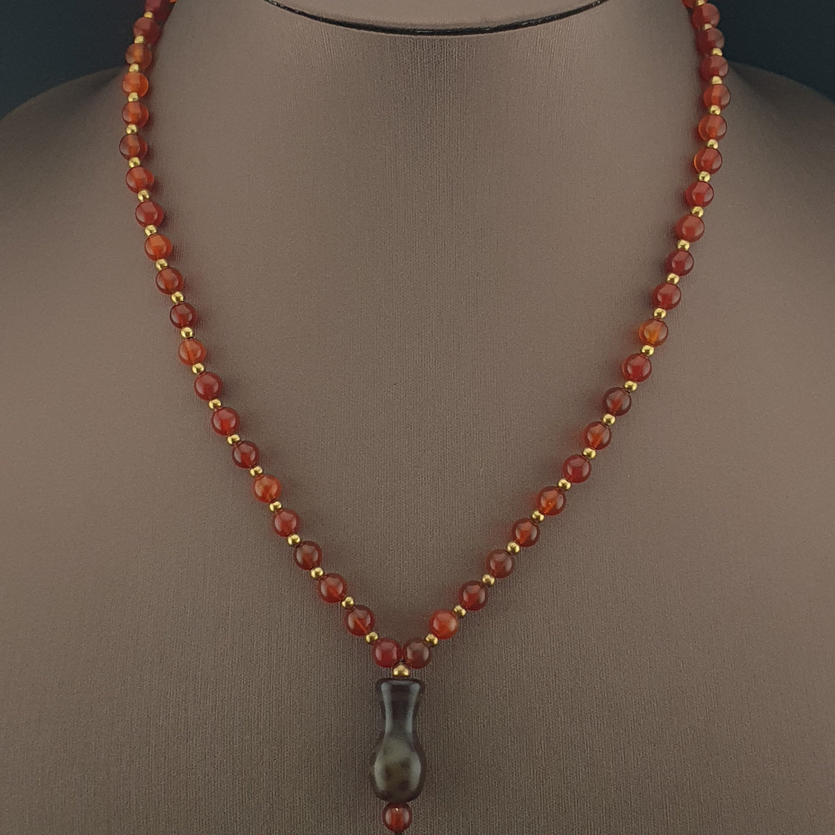 Collier pendentif en agate cornaline et agate florale vintage