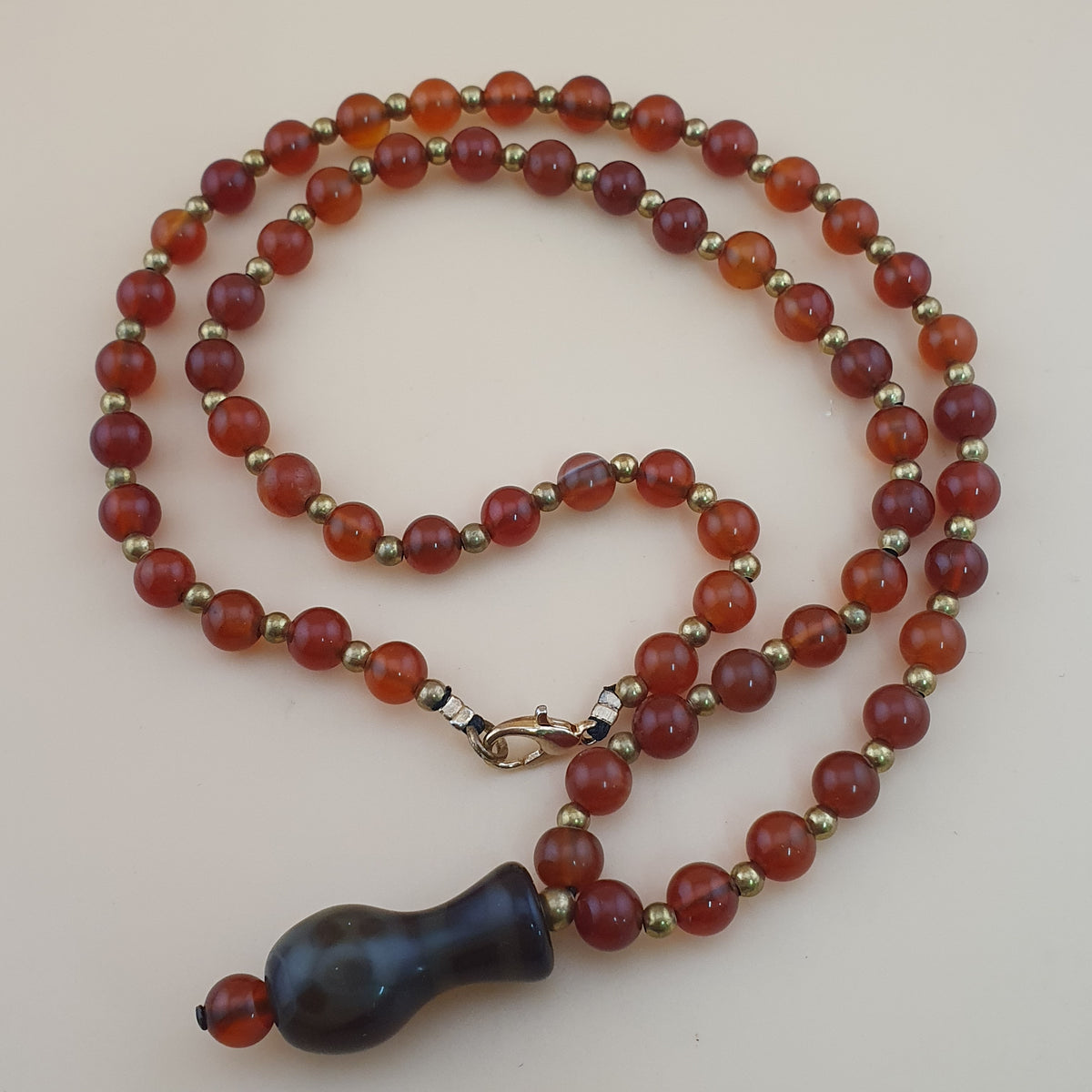 Collier pendentif en agate cornaline et agate florale vintage